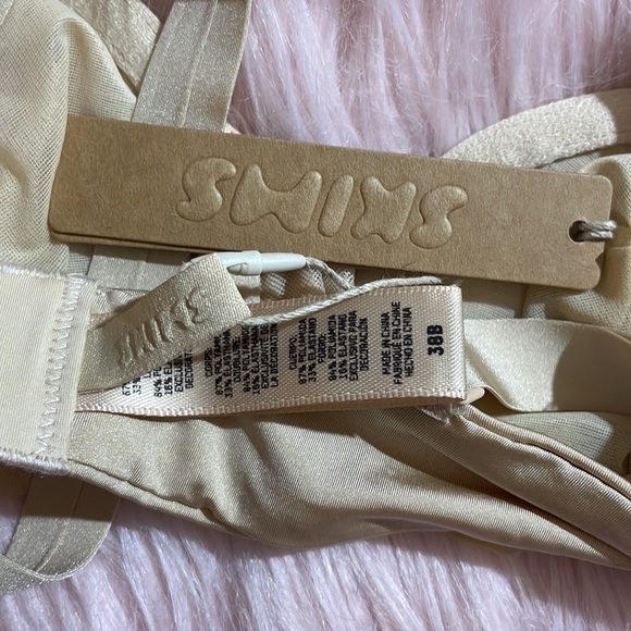 NWT SKIMS NO SHOWMOLDED UNLINED DEMI BRA Sand - Picture 4 of 11
